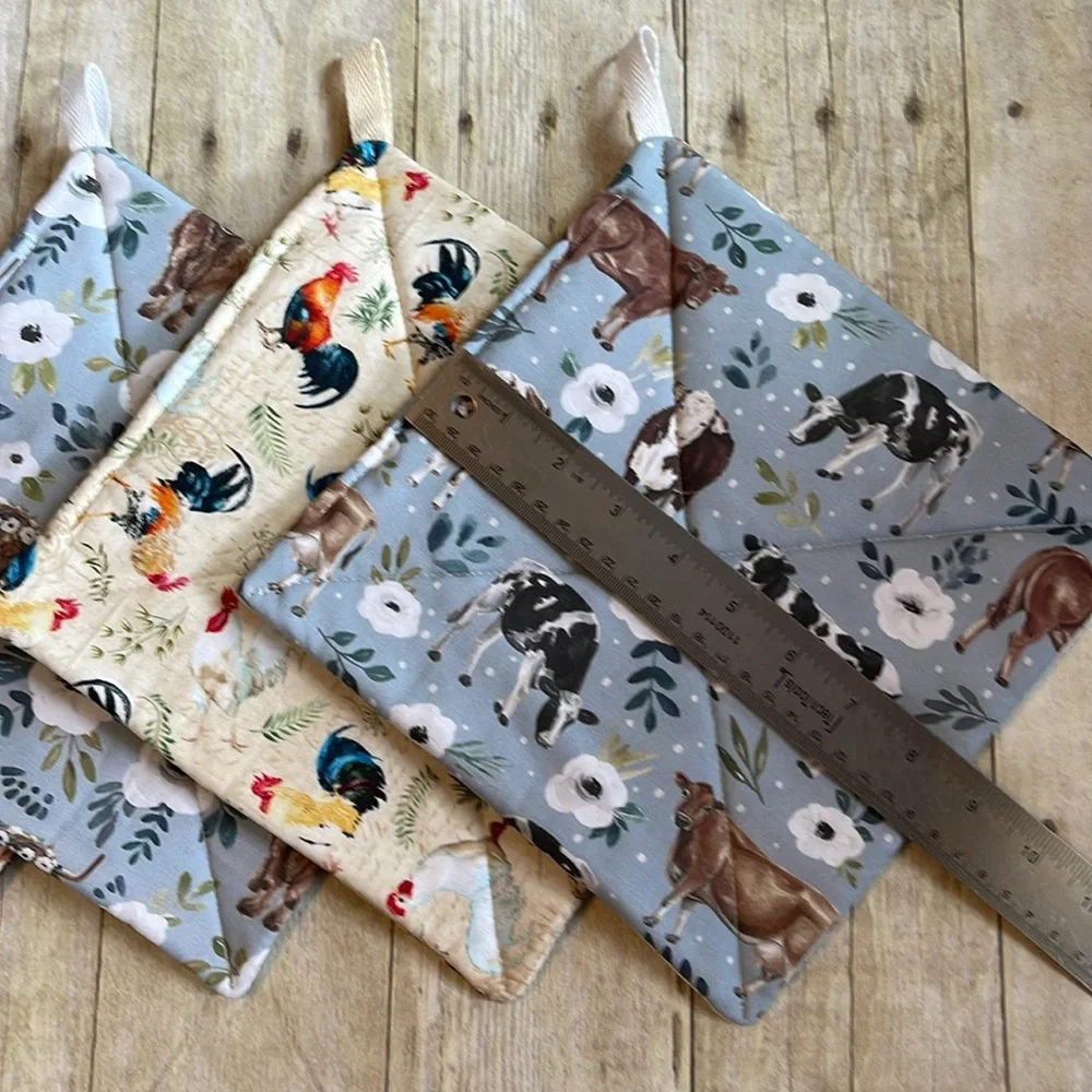 Bundle of 4 Farm Animal Print Pot Holders Set Farmhouse Kitchen